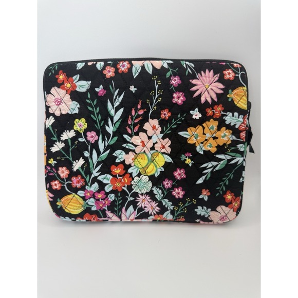 Vera Bradley Tablet Sleeve iPad Case Quilted Floral Black Multicolor Zip Pou - Picture 1 of 3